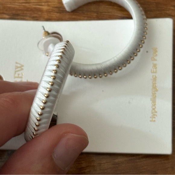 White hoops - Picture 3 of 3